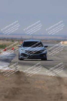 media/Sep-20-2025-Extreme Speed (Sat) [[1fcc23683c]]/Blue (Low Intermediate)/Session 2 (Sunrise)/